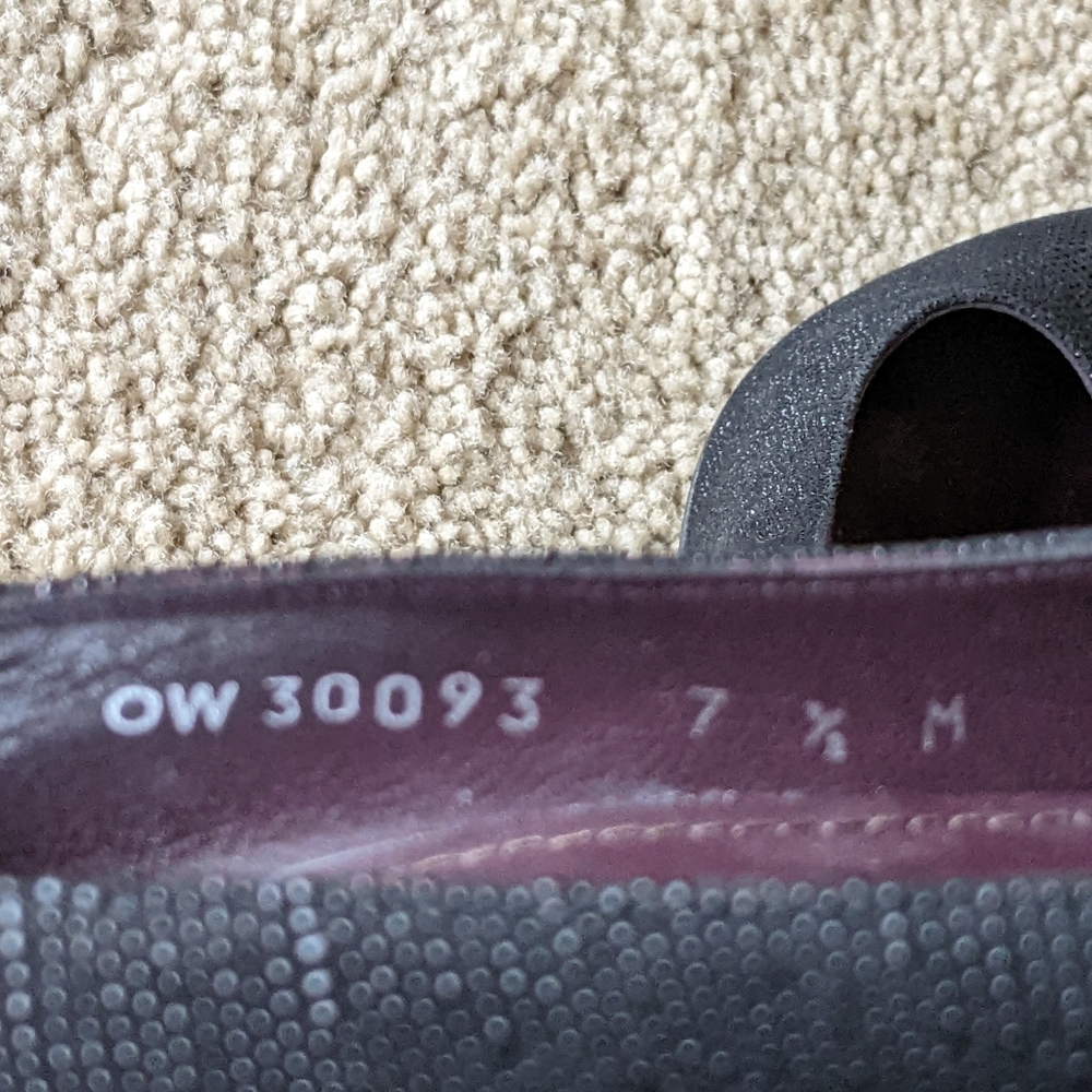 Stuart Weitzman Black Pointed Toe Classic Heels P… - image 4